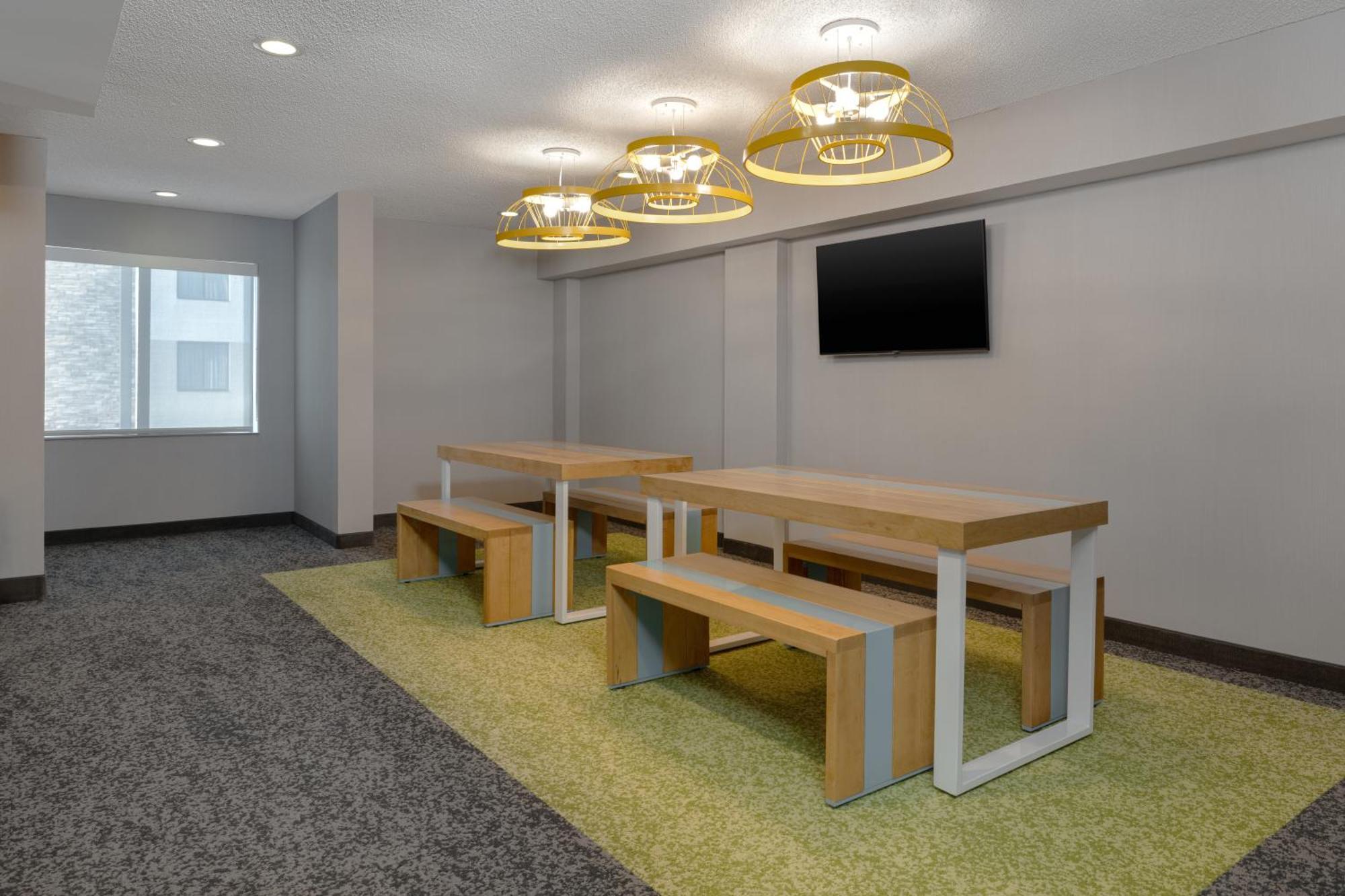 Spark By Hilton Bentonville Extérieur photo