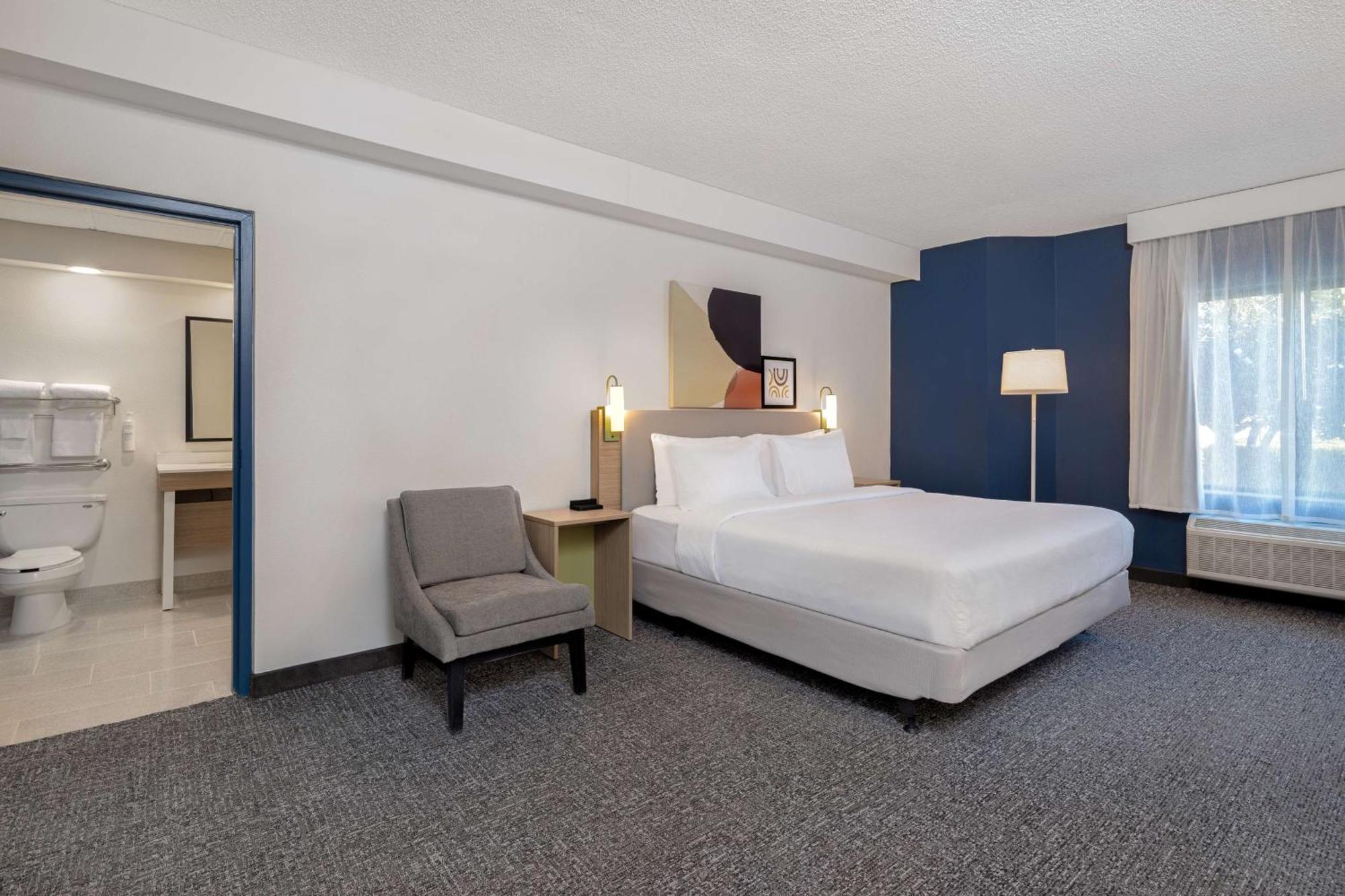 Spark By Hilton Bentonville Extérieur photo