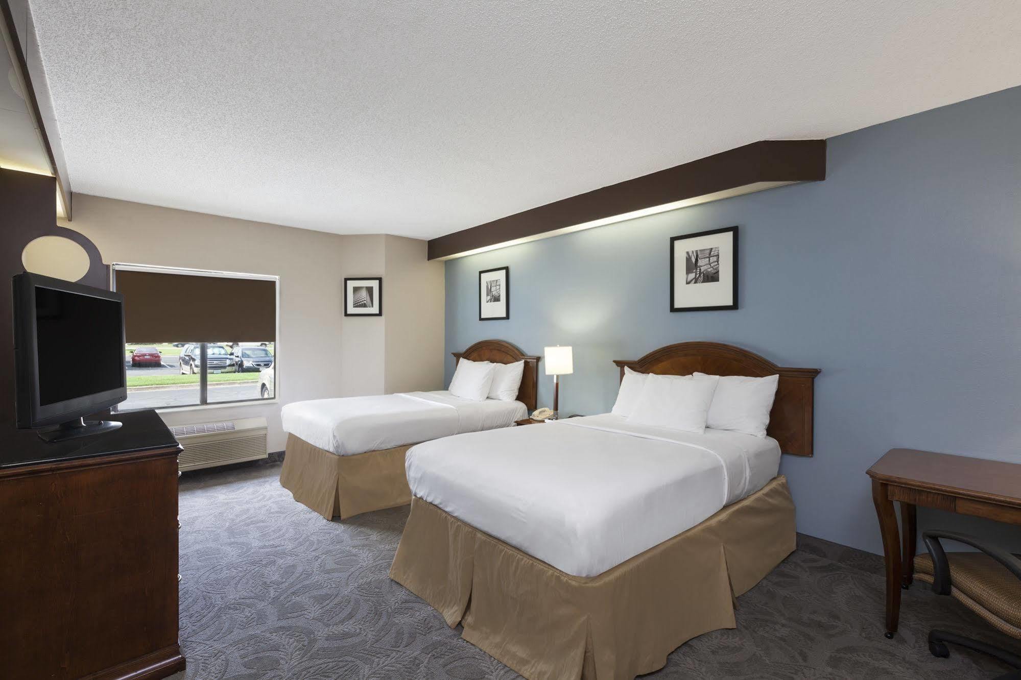 Spark By Hilton Bentonville Extérieur photo